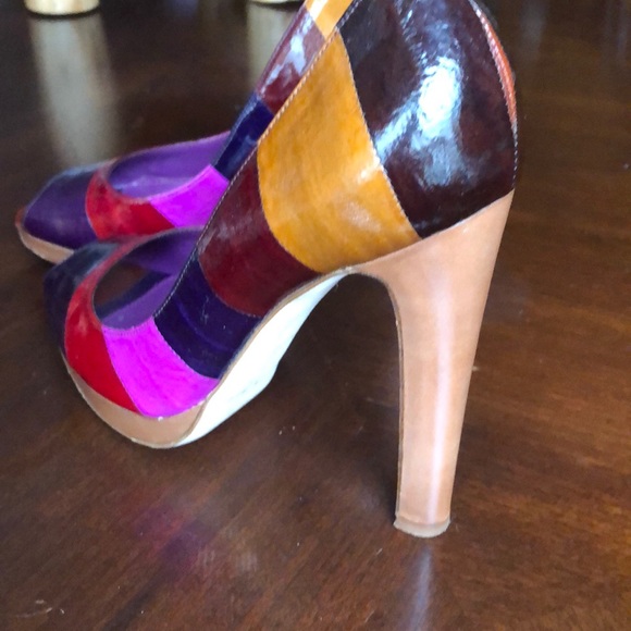 Shoes - Picture 3 of 3